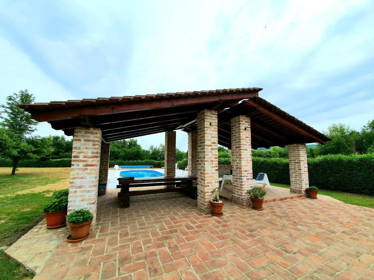 Villa Mons Aureus Popovac Bagian luar foto